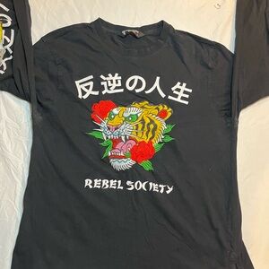 Rebel minds Black Graphic Men's Shirt size large good condition